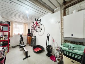 Home gym room/utility- click for photo gallery
